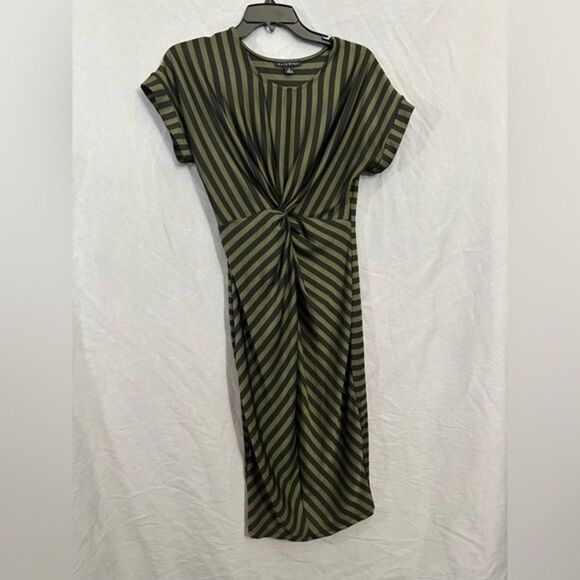 Haute Monde Dresses & Skirts - Haute Monde Size Small Striped Twisted Dress Cocktail green